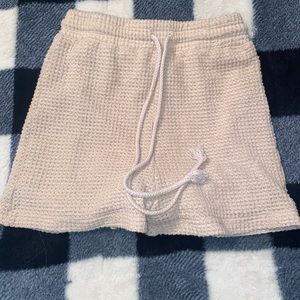 KNIT SHORTS SIZE XS (FIT LIKE SMALL)